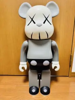 2025年最新】KAWS BE@RBRICK 1000の人気アイテム - メルカリ