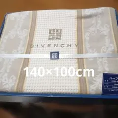 GIVENCHY ジバンシー、ハーフケット 140cm