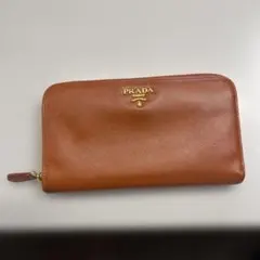 PRADA オレンジ レザー 長財布