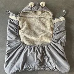 【美品】テータテート 抱っこ紐ケープ クマ耳 クマ刺繍 バースデイ グレー