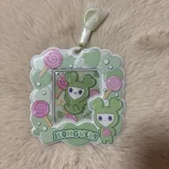 Item thumbnail for item eb561c97-61b5-4239-939b-483c6fce58b3