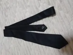 黒の礼服用ネクタイ