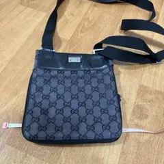 Item thumbnail for item c0e2f73c-1248-4b41-8e0e-3bf5cf733626