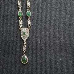 ビンテージ 緑色ストーン ネックレス