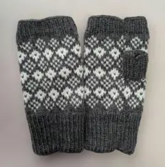 2650 ハンドウォーマー　ハーフミトン　指出し手袋　北欧　アームウォーマー