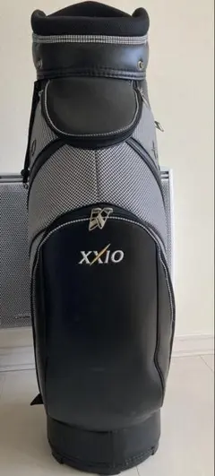 ゼクシオ　XXIO キャディバッグ 黒のサムネイル