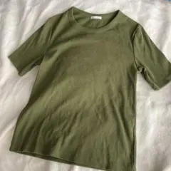 【GU】半袖Ｔシャツ　カーキ