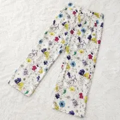 ✨美品✨23区ゴルフ ゴルフウェア クロップドパンツ 花柄 美脚 ホワイトのサムネイル