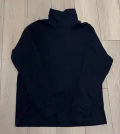 UNIQLO ネイビー ハイネック カットソー