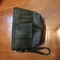 クラッチバッグのサムネイル
