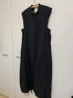 SALE中ZARA ワンピース　黒色　Mサイズ