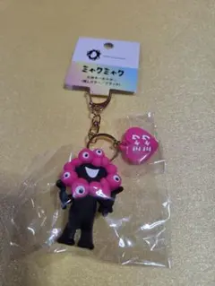 ミャクミャク 立体キーホルダー 推しカラー ピンクのサムネイル