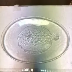 透明　皿　カレイ　鰈　トレー　プレートのサムネイル