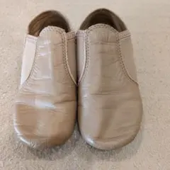 Item thumbnail for item f329f7b8-8bad-4d22-ab48-e2f61334e10b