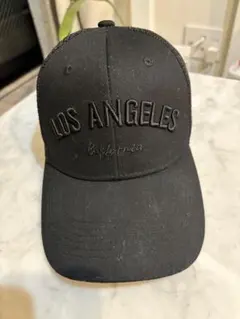 LOS ANGELES ブラック トラッカーキャップ