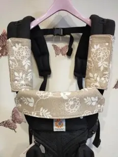 Nー㊵ ベージュ　花柄　抱っこ紐　首回り＆よだれカバー　無地　エルゴ 対応