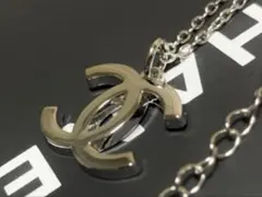CHANEL シャネルホリデー CCロゴチャーム　ノベルティ　希少　シルバー