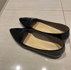 オデット エ オディール　エナメル　フラットシューズ　ポインテッドトゥ