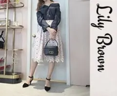 美品✨リリーブラウン お花刺繍ミディアム丈 フレアスカート 総柄 フリーサイズ