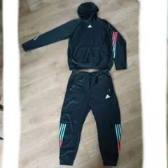 adidas セットアップ　上下