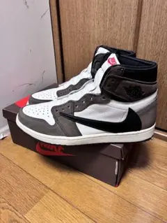 エアジョーダン1 travis Scott トラヴィス　ダークモカ