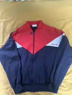 adidas トレフォイル 台湾製　ジャージ