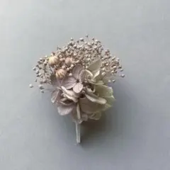 28 花束みたいな　ハンドメイド　コサージュ　プリザーブドフラワー　Sサイズ