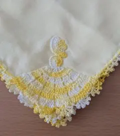 ハンドメイド　女の子のモチーフのハンカチ
