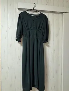⁠【美品】SHEENA DEL RAY Vネック ロングワンピース深緑Mサイズ