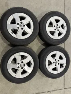 30プリウス純正ホイールタイヤセット15インチ