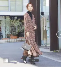 Rouge Vif 花柄Vネックミディワンピース