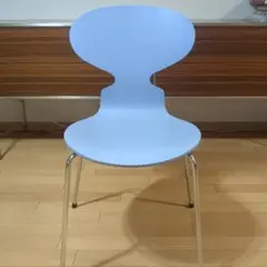 【美品】Fritz Hansen フリッツハンセンアントチェアラベンダーブルーのサムネイル