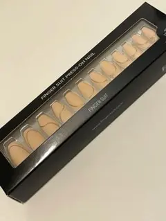 FINGER SUIT PRESS-ON NAIL LOW-KEYのサムネイル