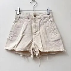 ZARA ショーパン 切りっぱなし ハイウエスト 【XS】 白 ゴールドボタンのサムネイル