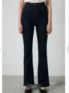 ダークブルーブーツカットデニム　HW Rebirth FLARE