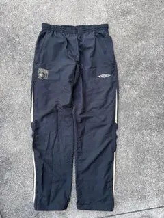 UMBRO オリンピックリヨン　ナイロンパンツ　90s 極太のサムネイル