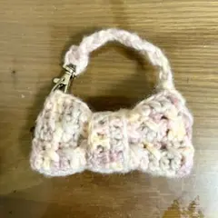 リボンバッグ ポーチ 編み物 ハンドメイド かぎ針編み リップケース チャーム