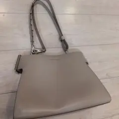 チャールズ＆キース レザー ショルダーバッグ