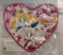 6051 セーラームーン ストア限定　ハートハンドタオル