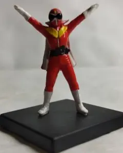 戦隊ヒーローゴレンジャー フィギュア 赤 黄 2体セット スーパー戦隊50周年、すなわち『秘密戦隊ゴレンジャー』50周年