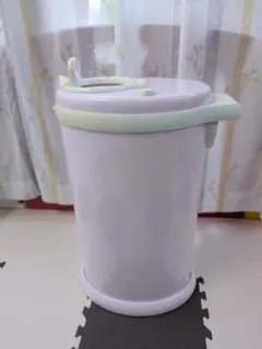 Ubbi（ウッビー）おむつペール　赤ちゃん