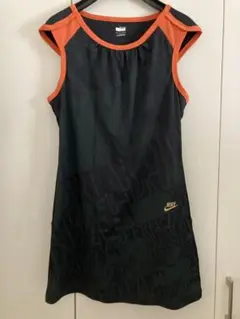 Nike ノースリーブ トップス 黒/オレンジ