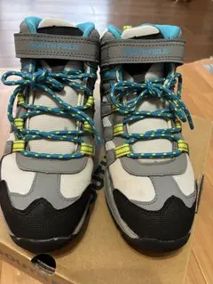 SOUTH FIELD ハイカット グレー　トレッキングシューズ　23㌢