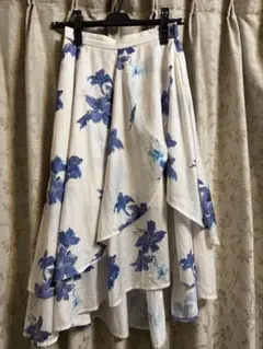 花柄イレヘムスカートのサムネイル