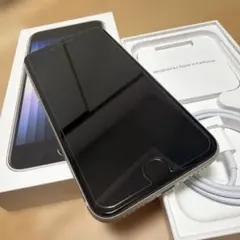 【極美品】iPhone SE 第3世代 64GB SIMフリー スターライト