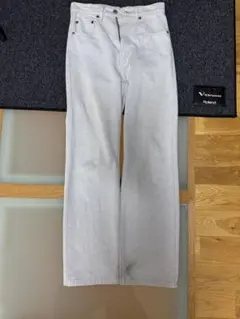 Levi's ホワイト ストレートデニム 27インチ
