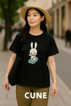 ★可愛い！CUNEコットンブラックTシャツのサムネイル
