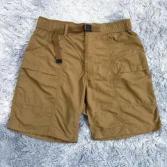 UNIQLO ユニクロ ナイロンギアショートパンツ バギーズショーツ ブラウンMのサムネイル