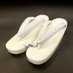 Item thumbnail for item e7856fc5-7100-40cc-b53b-f8c8f9aeaa41