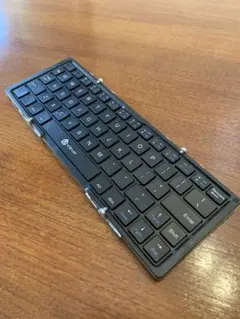 iClever Bluetooth キーボード 折りたたみ式 薄型